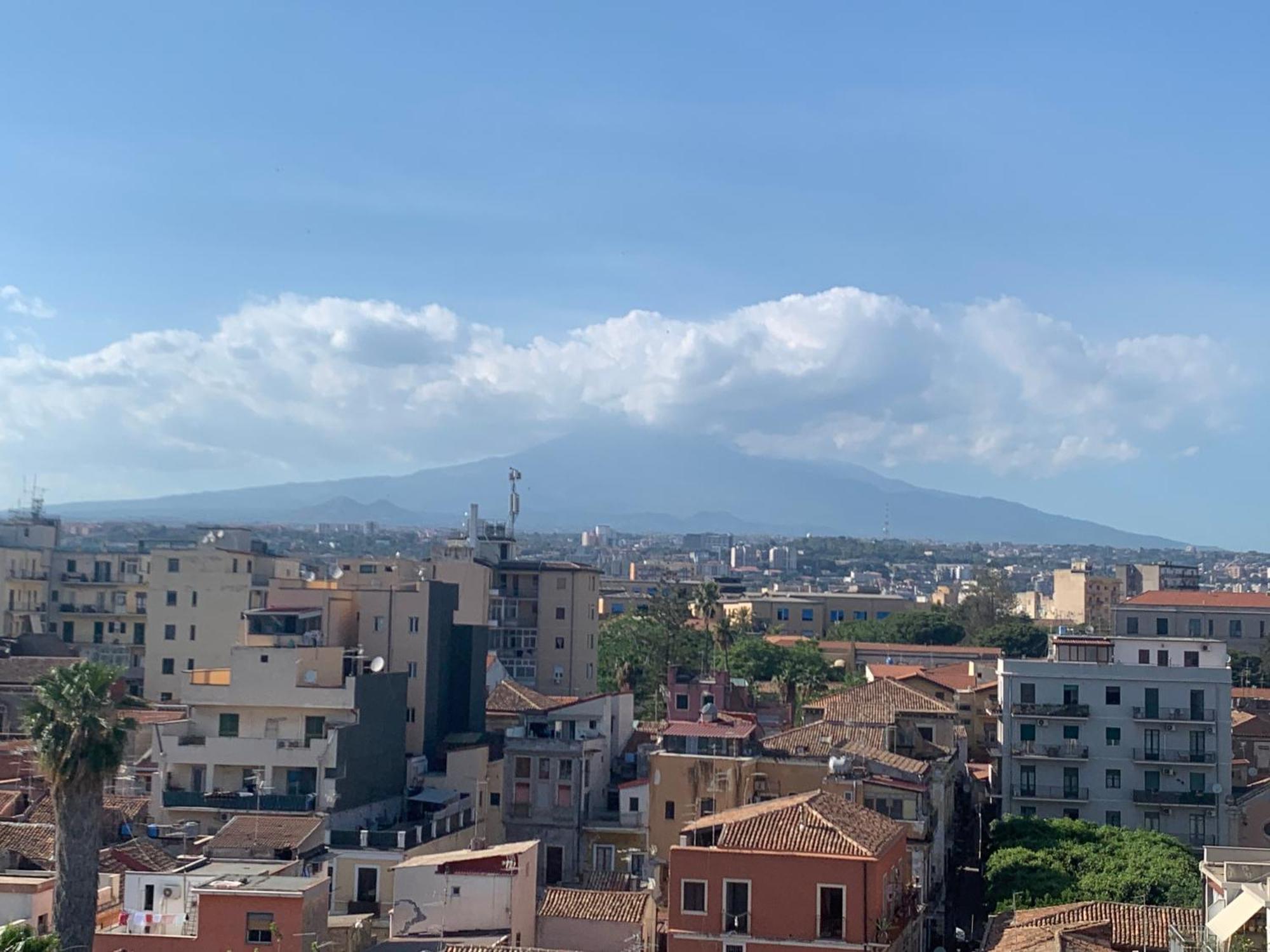 Penthouse Garibaldi Apartment Catania Luaran gambar