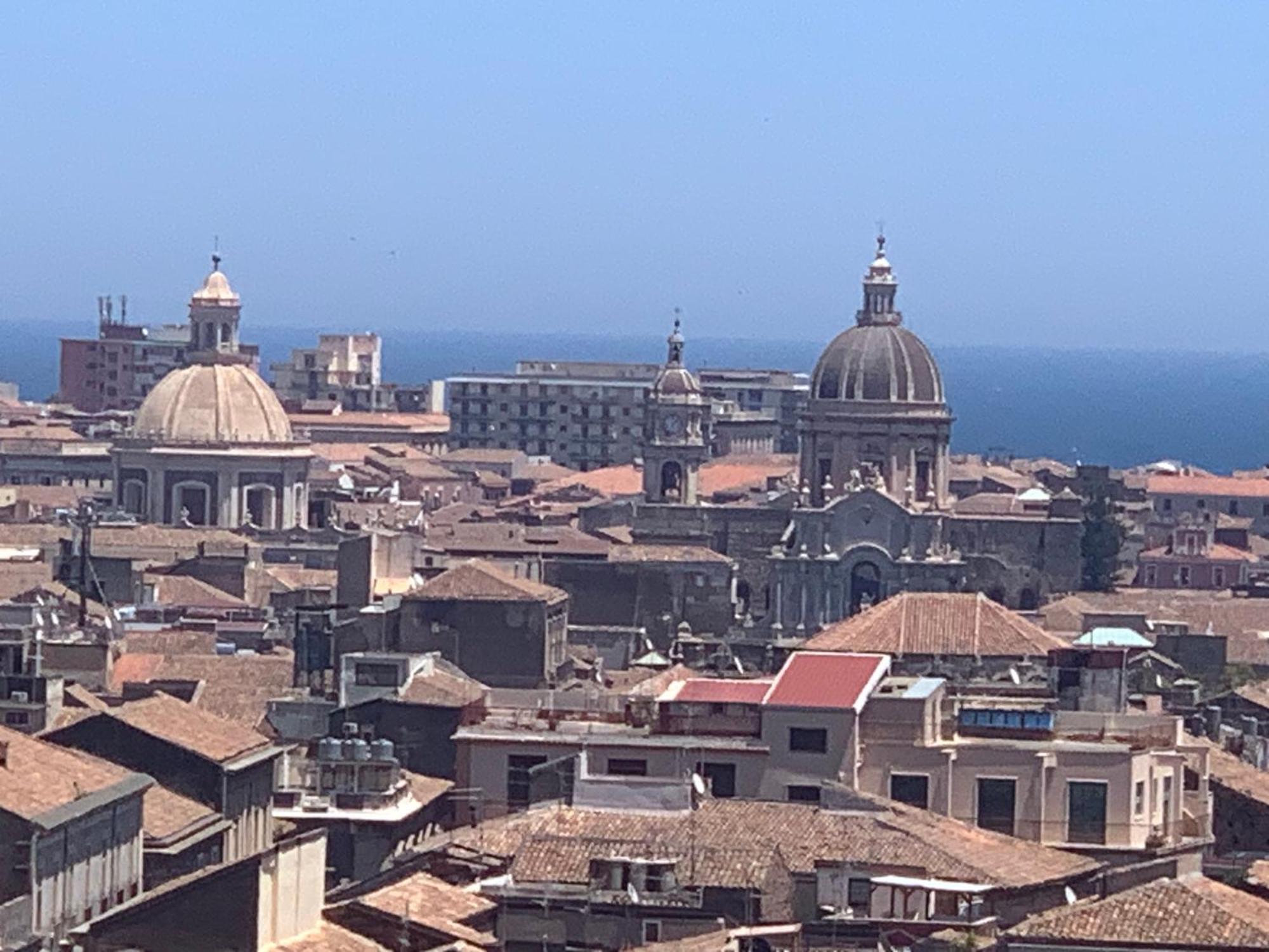 Penthouse Garibaldi Apartment Catania Luaran gambar